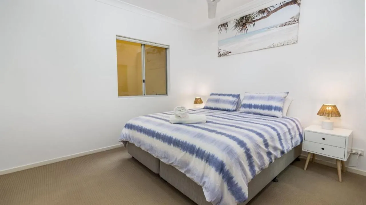 Villa Stylish Unit With Water Views Bellara 0*,  Australia